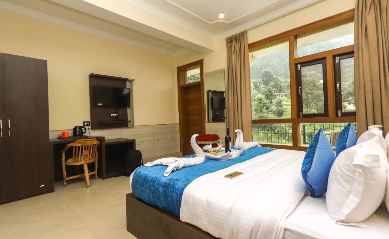 Hotel The Nest, Rooftop Cafe, Bonfire With A Sceneric Mountain View McLeod Ganj Buitenkant foto